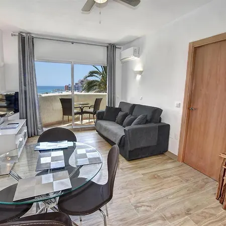Benal Beach, Luxury Sea & Mountain View Beachside 1 Bedroom Benalmadena