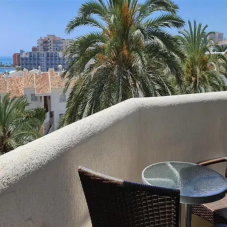 Benal Beach, Luxury Sea & Mountain View Beachside 1 Bedroom *