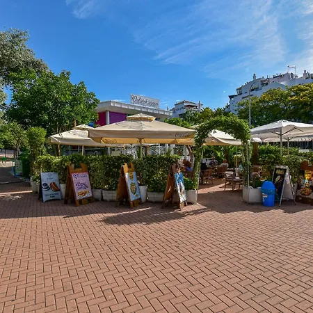 Benal Beach, Luxury Sea & Mountain View Beachside 1 Bedroom * Benalmadena